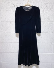 Vintage Black Velvet Dress (9)