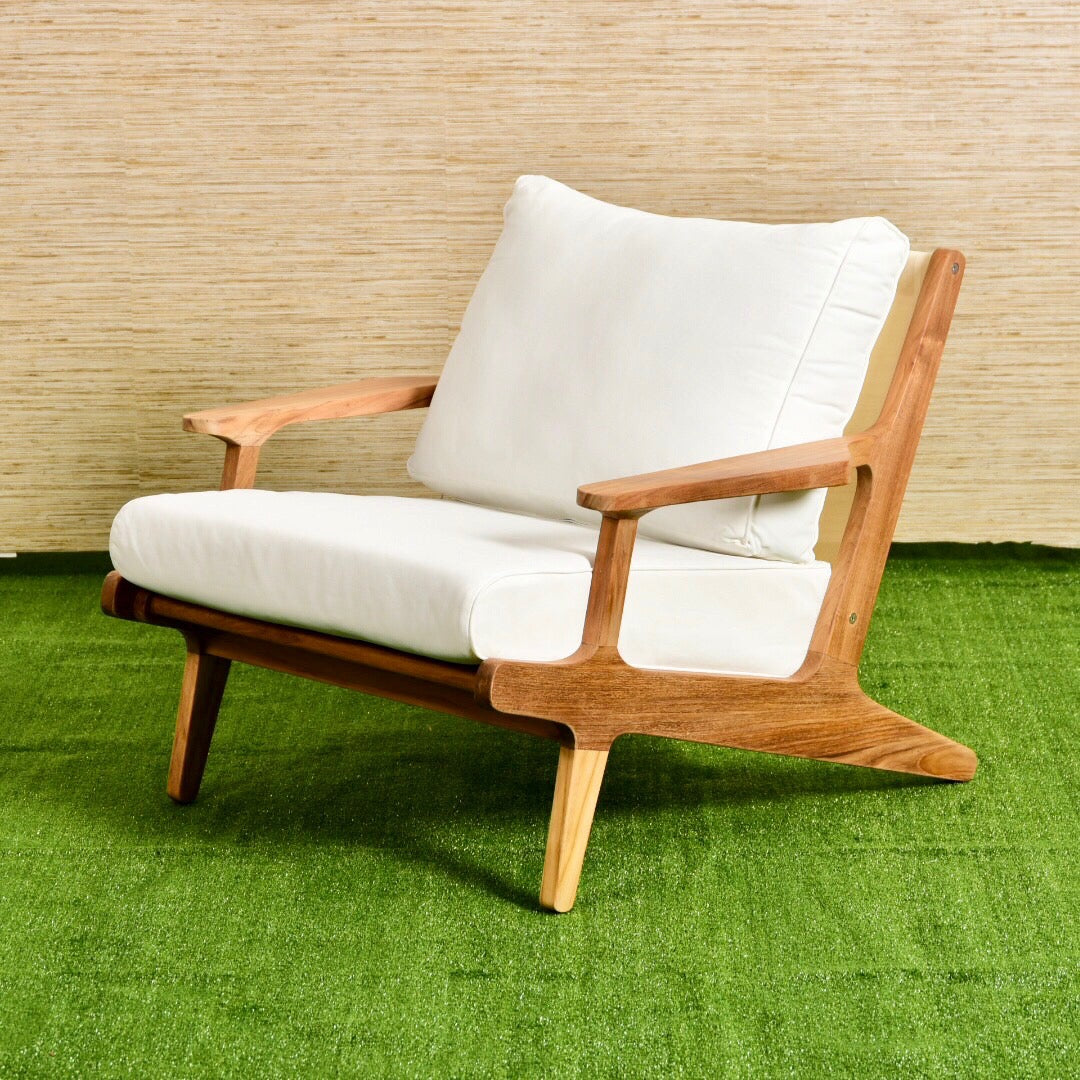 Outdoor Teak Sleek Lounge Chair
