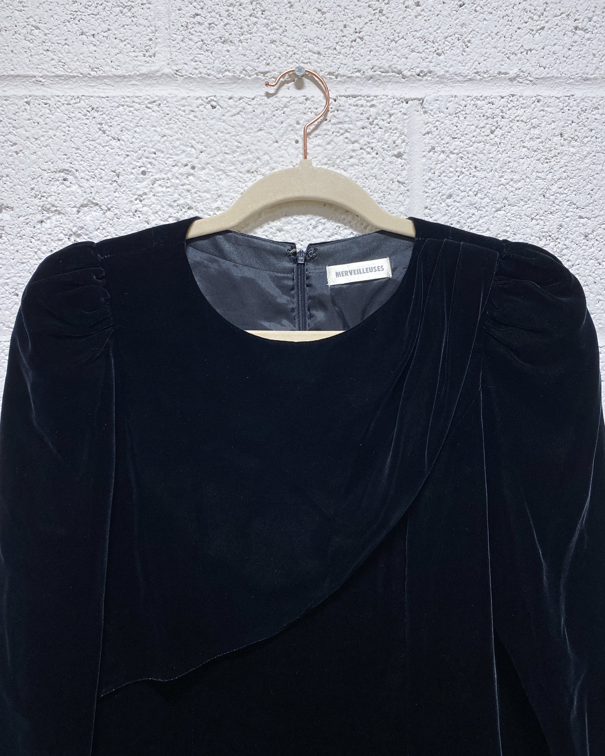 Vintage Black Velvet Dress (9)