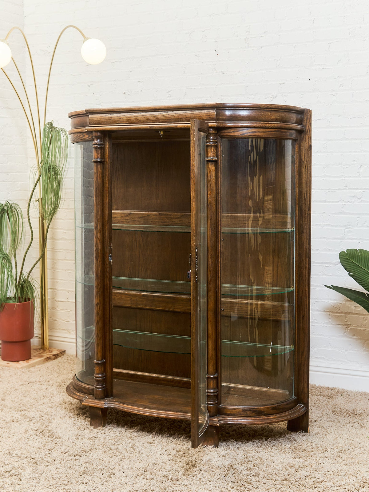 Antique Circa 1900 Bow Front Quarter Sawn Oak China Cabinet Hutch Display