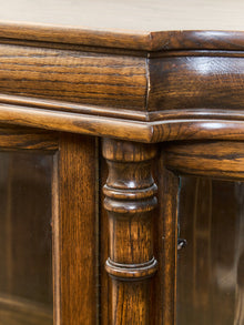 Antique Circa 1900 Bow Front Quarter Sawn Oak China Cabinet Hutch Display