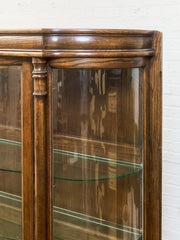Antique Circa 1900 Bow Front Quarter Sawn Oak China Cabinet Hutch Display