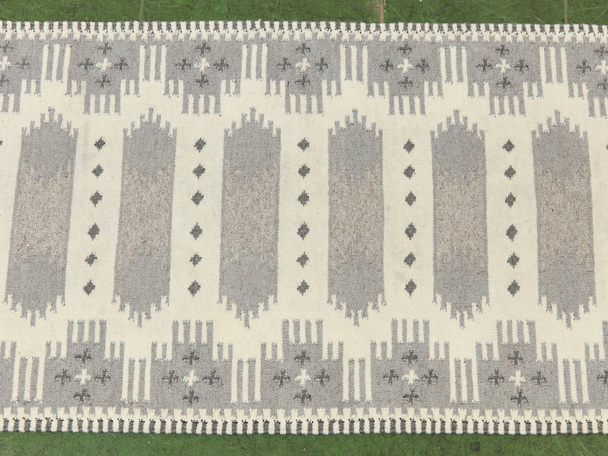 Vintage Gray Kilm Rug