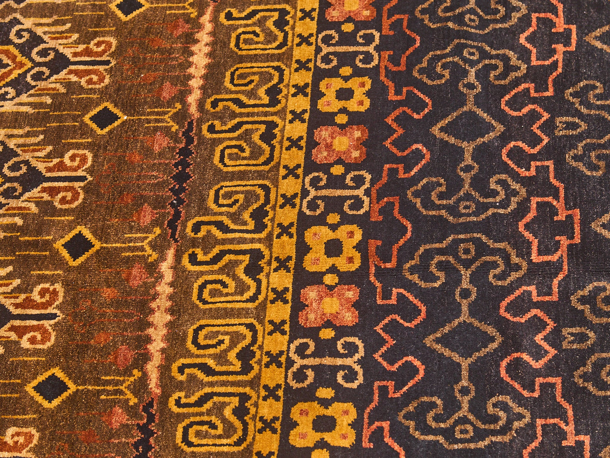 Hand Knotted Pak Kazak Rug Large