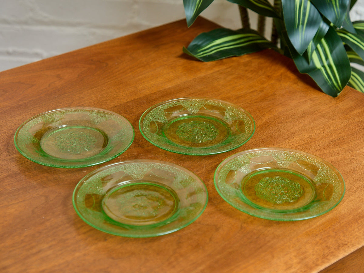 Set of Four Decorative Uranium Plates