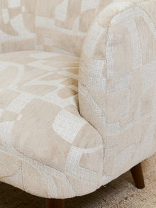 Sabin Swivel Chair in Kali Porclain
