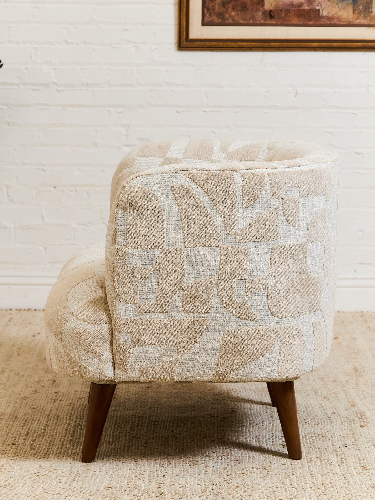 Sabin Swivel Chair in Kali Porclain