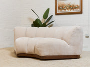 Margot Corner in Amici Sand