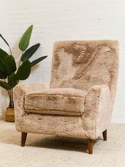 Maddox Chair in Faux Fur Fawn