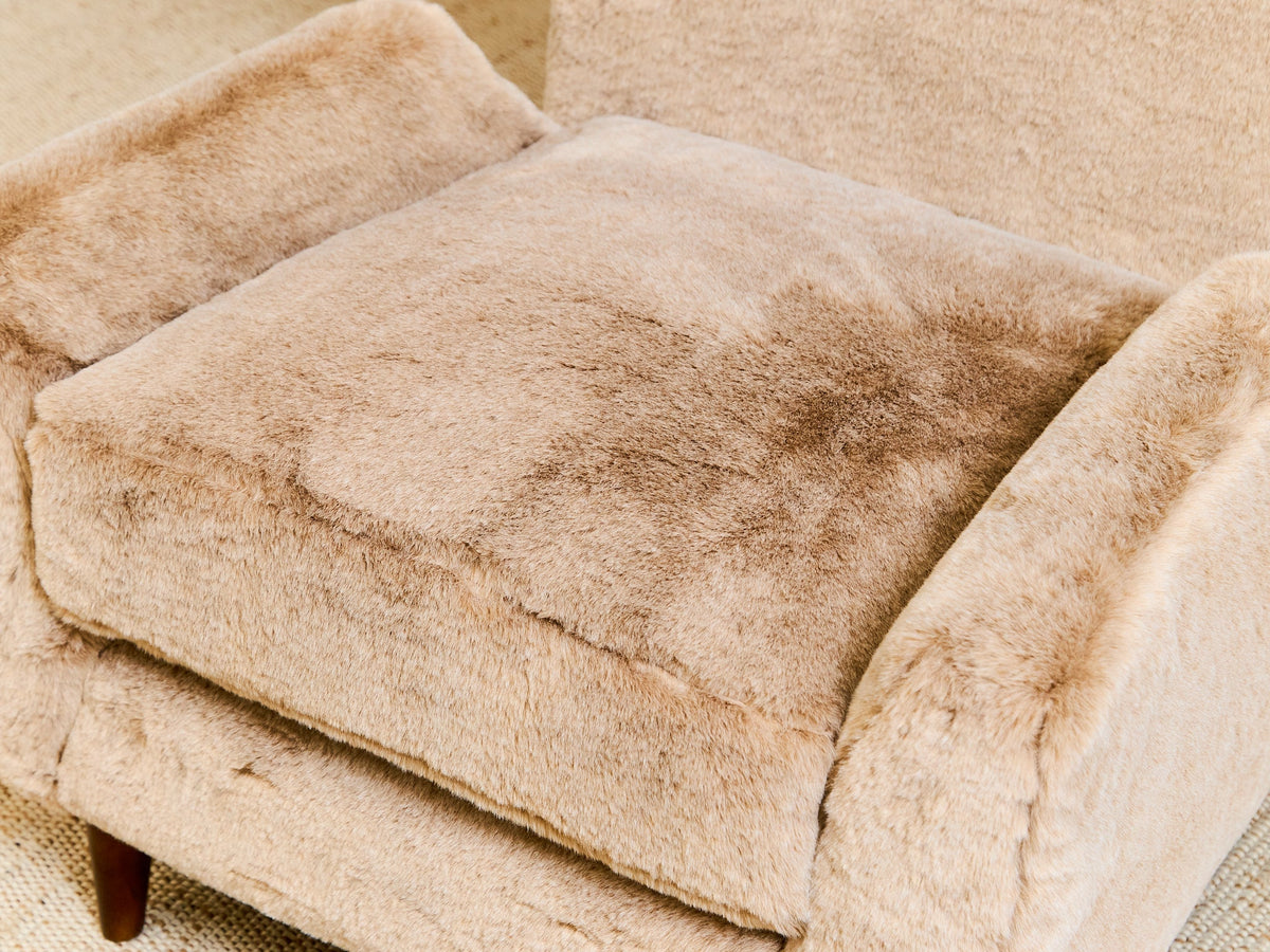 Maddox Chair in Faux Fur Fawn