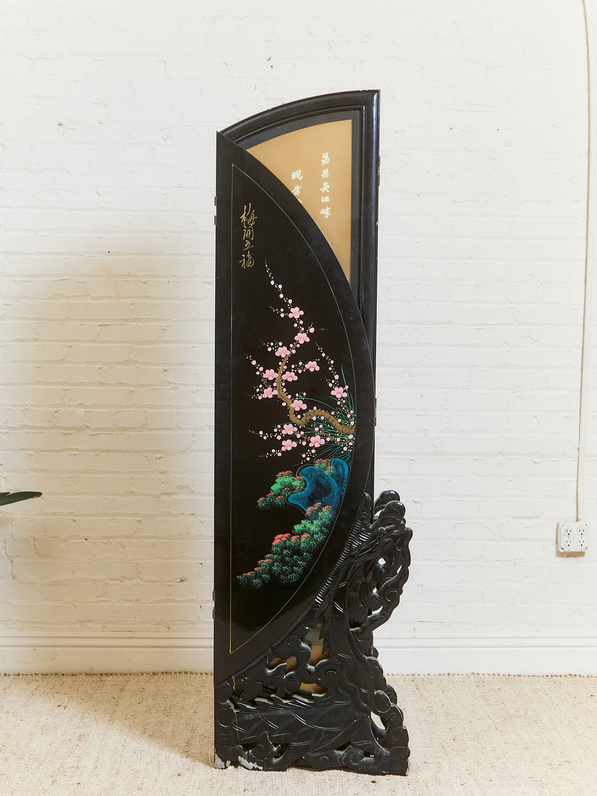 Round Jade Chinese Vintage Carved Screen Room Divider