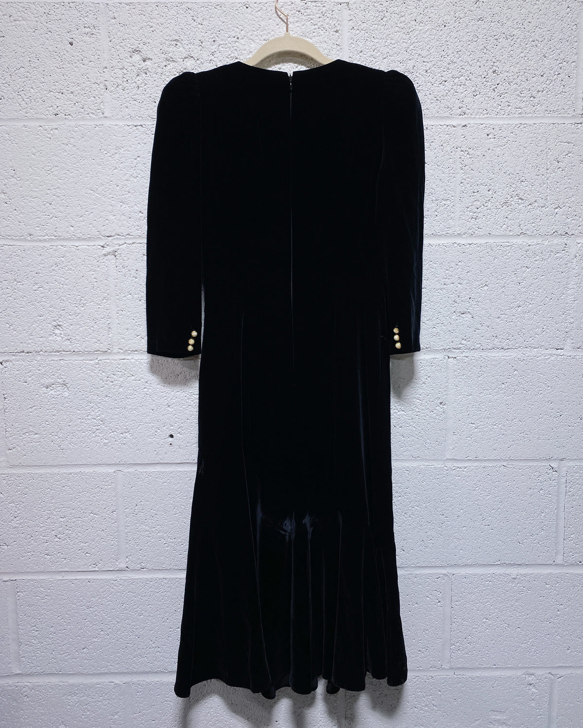 Vintage Black Velvet Dress (9)