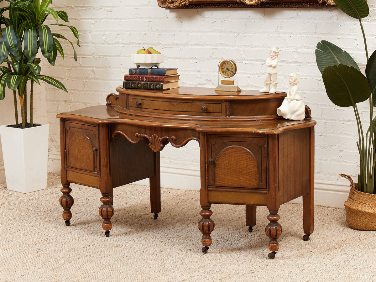 Vintage Antique Vanity