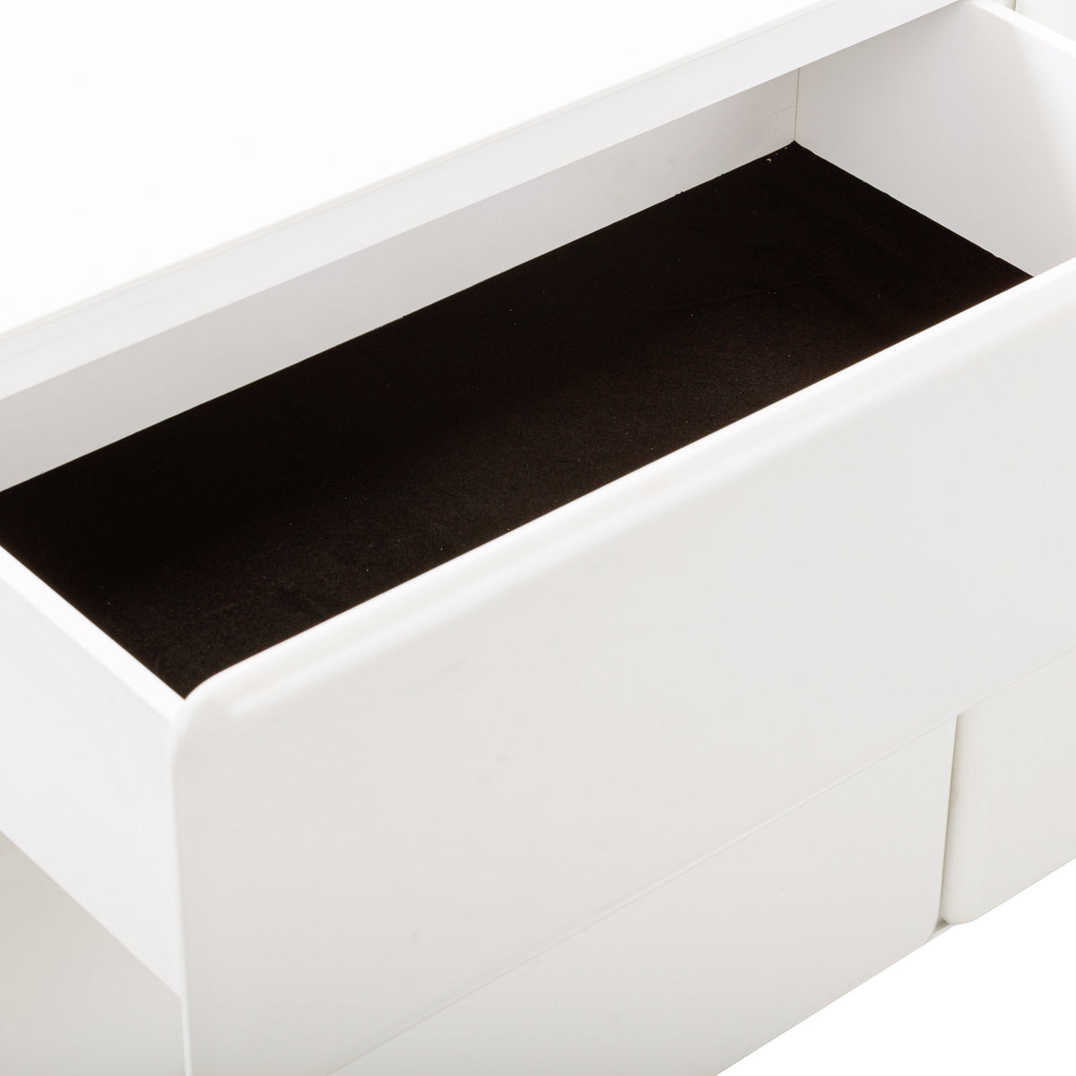 Tammy 56" 6-Drawer Dresser