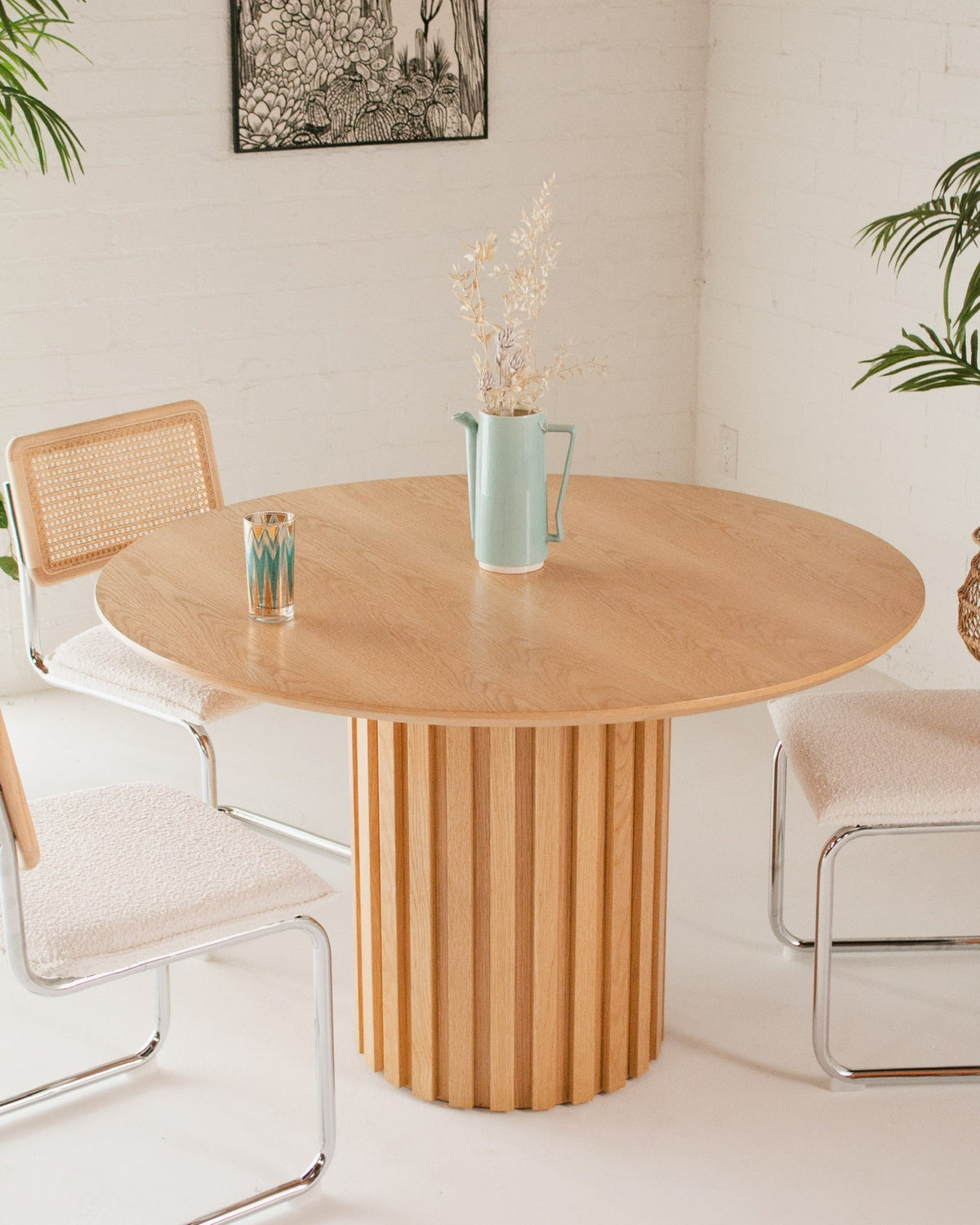Dalia Round Table in Blonde