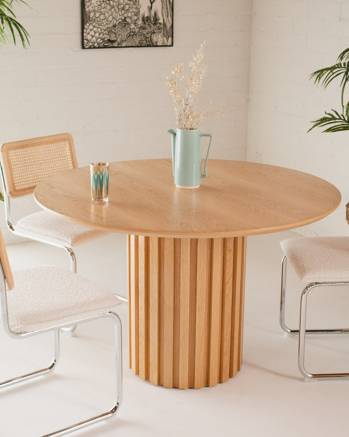 Dalia Round Table in Blonde