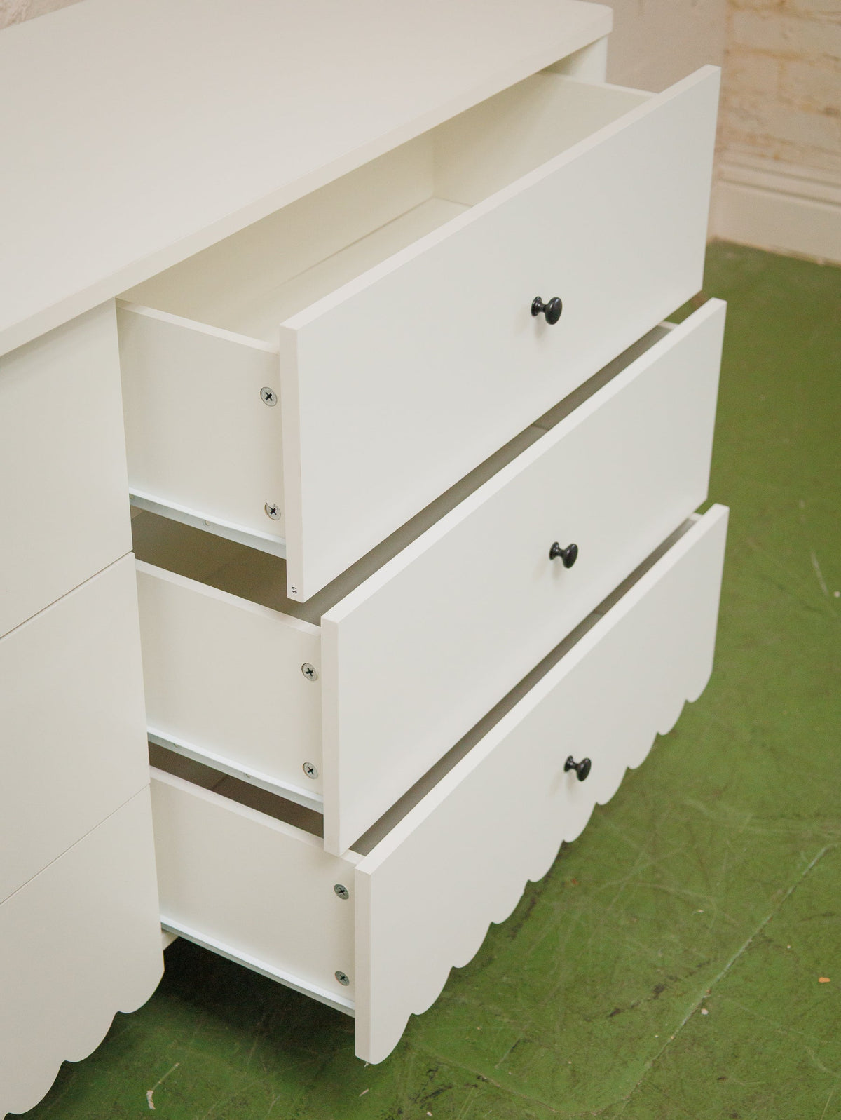 Dixieland Dresser in White